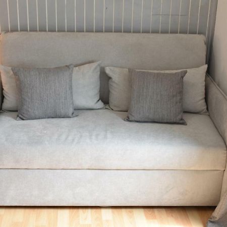 Studio Apartment Lumen Пула Екстериор снимка