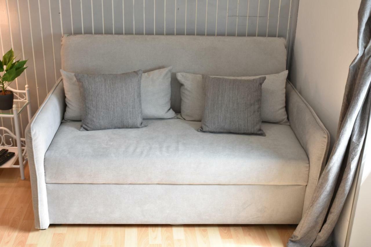 Studio Apartment Lumen Пула Екстериор снимка